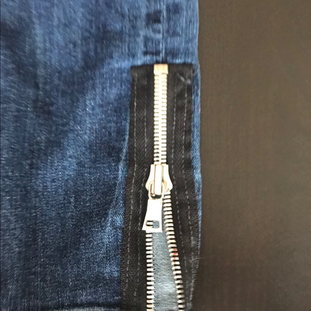 Good American Zipper Jeans